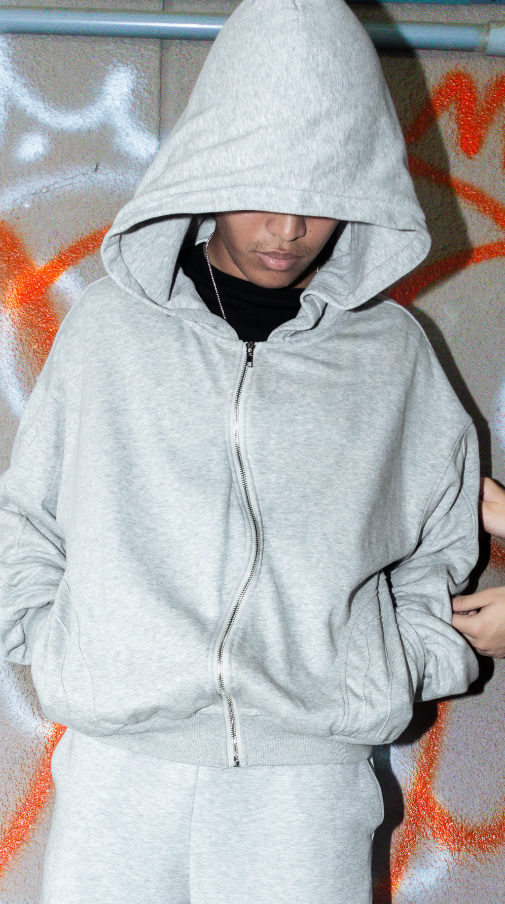 Aúre Wave Zip-up Hoodie